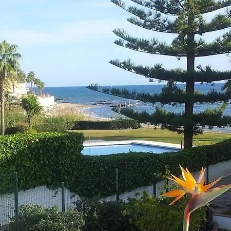 Apartment Casa Del Mar On Calahonda Frontline *